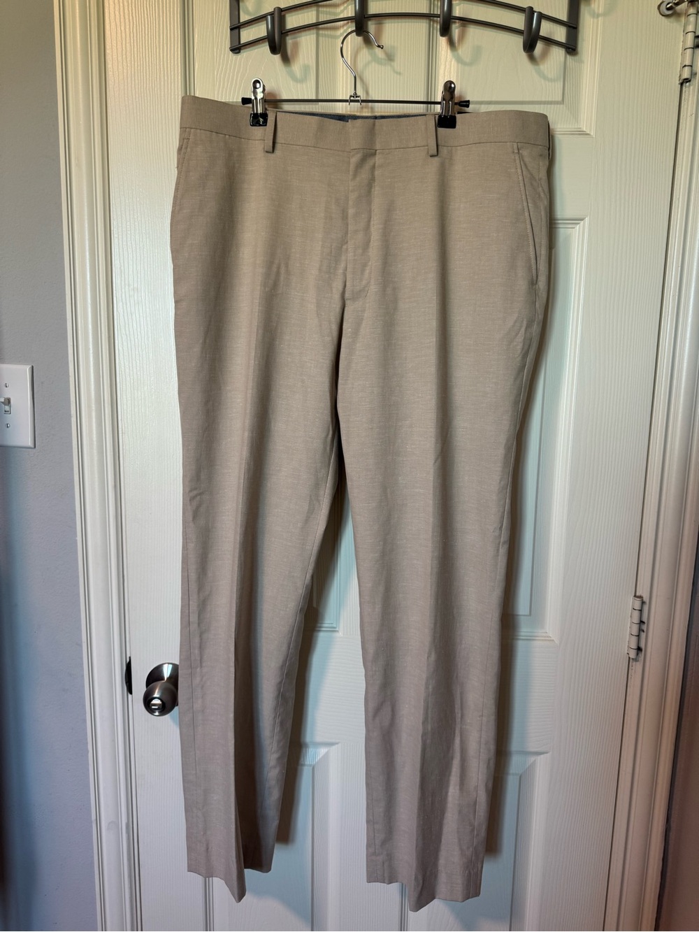 NWT crown & ivy Men's Light Taupe Dress Pants 38x32